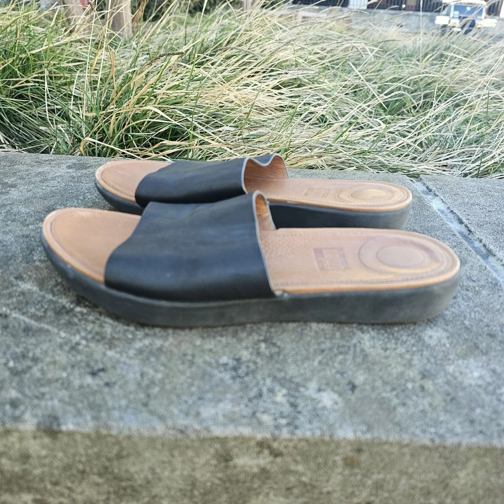 Fitflop EU 37 US 6 Sola Black Leather Slide Sandals Slip‎ On Comfort Walking
